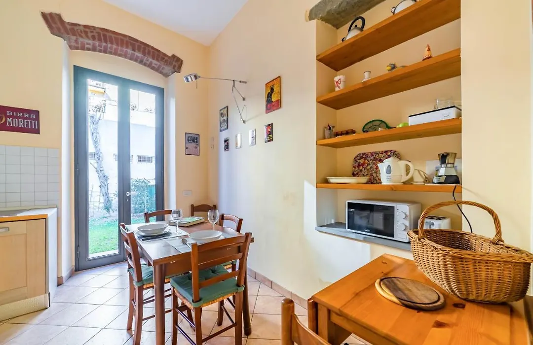 Guesthost - Florence Quiet Apartment With Private Garden-1